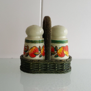 Emsa salt pepper shakers apple